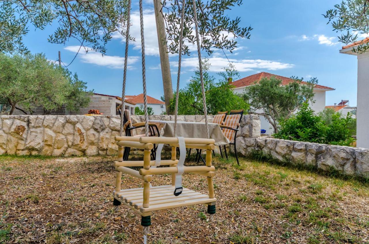 Apartments Melita Trogir Eksteriør billede